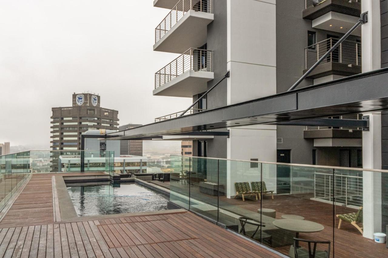 16 On Bree - Luxury One Bedroom In